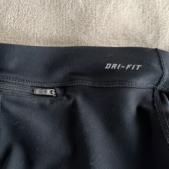 NIKE DRI-FIT LEGGINGS SIZE SMALL - Picture 3 of 4